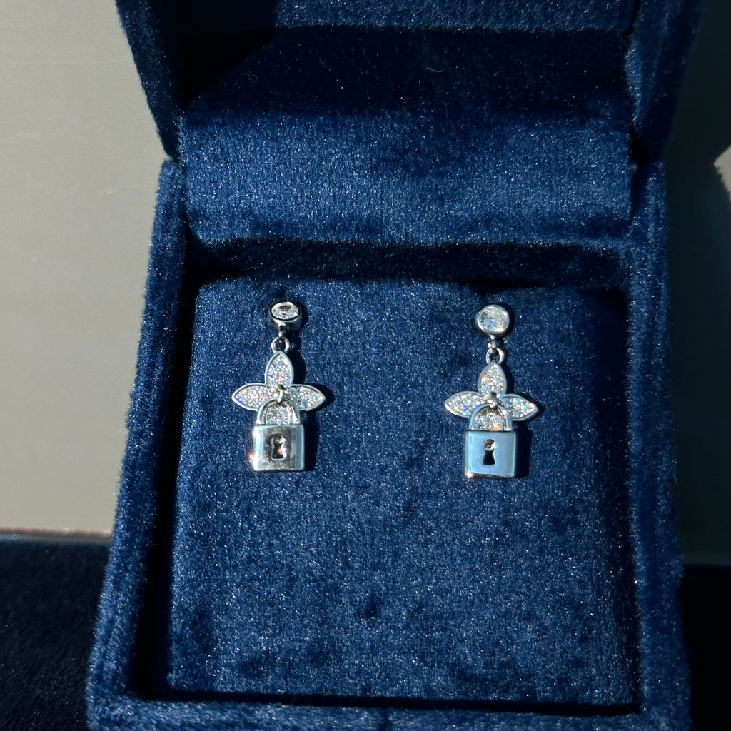 earring 3