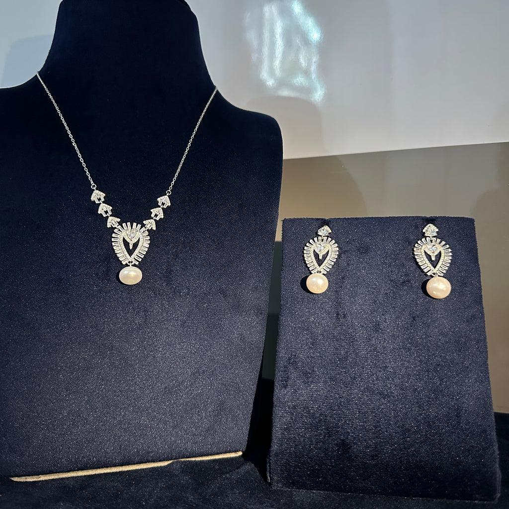 Royal Heart Pearl Set