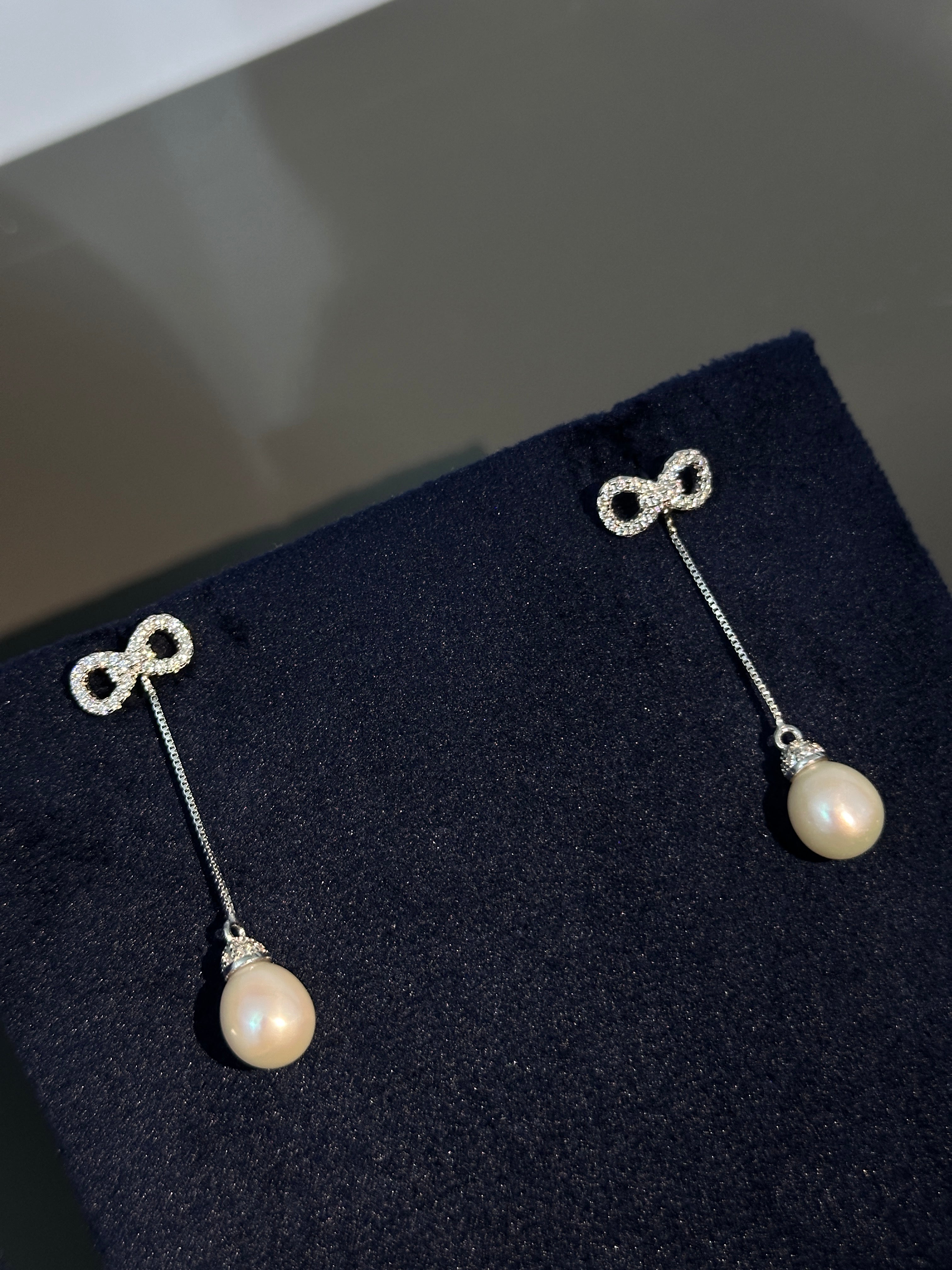 Bow Pearl Set